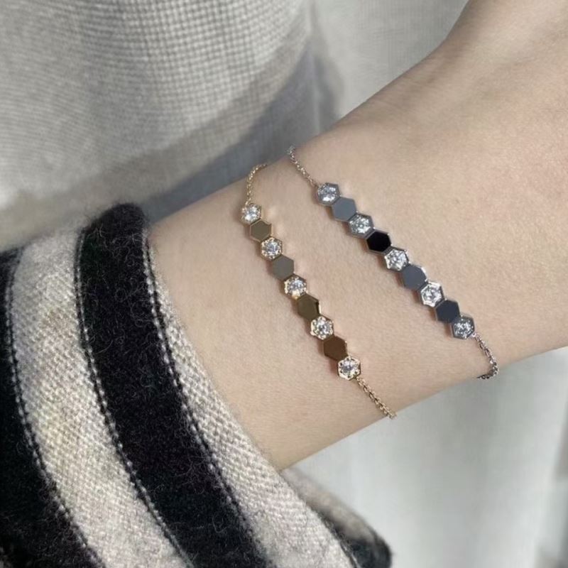 CHAUMET